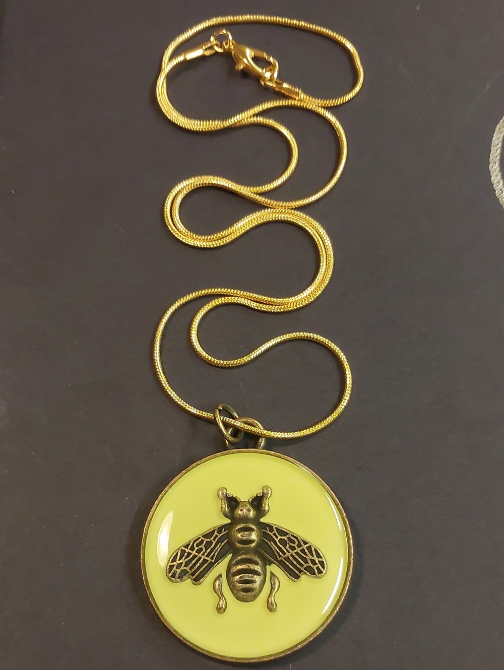 GG Gold Bee Pendant Necklace with Lime Enamel 100% Authentic & Stamped